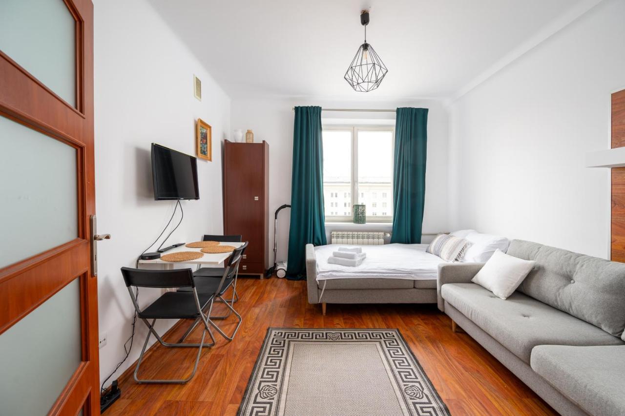 Apartment Kino Femina Comfort Warschau